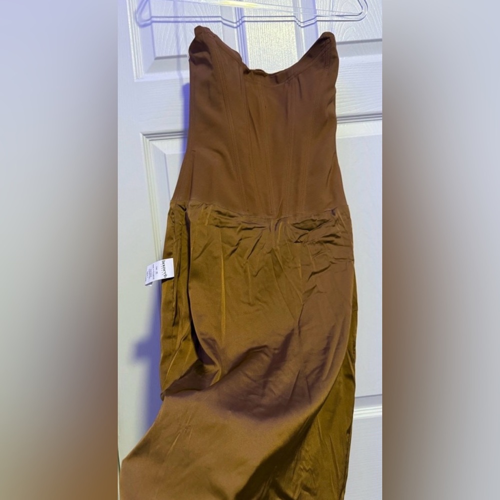 House of CB Strapless Brown Velvet Corset Gown - Picture 13 of 15